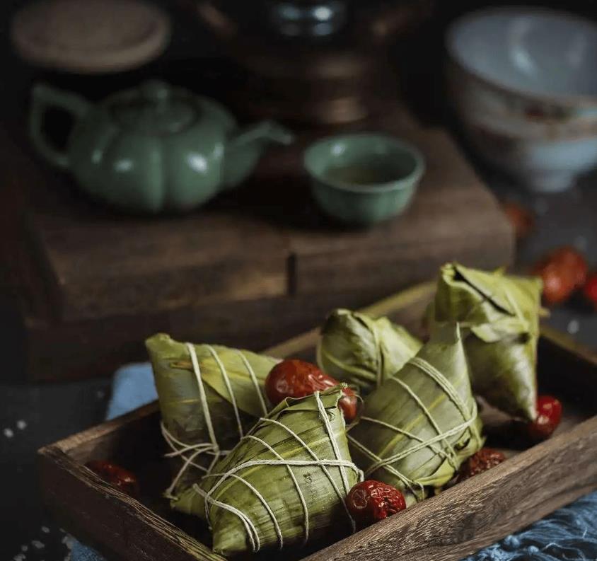 如何設(shè)計一款有創(chuàng)意的粽子包裝呢？